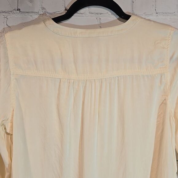 J.jill ivory button neckline silk blouse size XSP - Picture 8 of 9